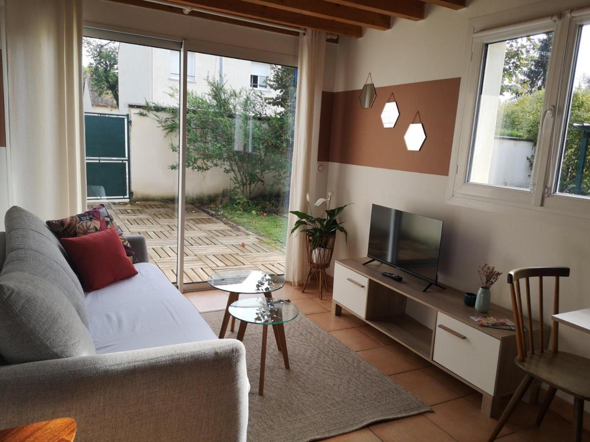 Maisonnette De Charme A 10Min De Fontainebleau Hericy Zewnętrze zdjęcie